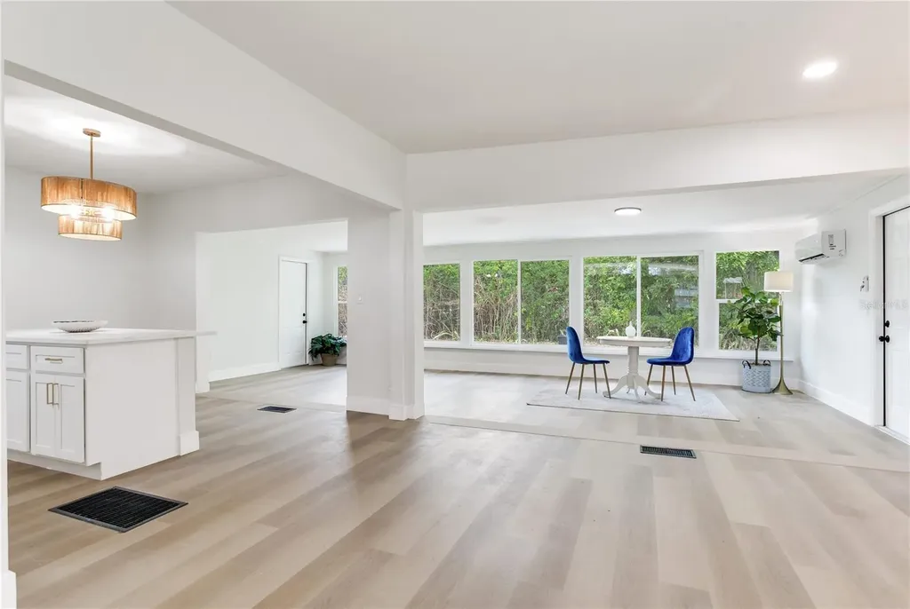 2753 Valencia Drive Sarasota FL 34239