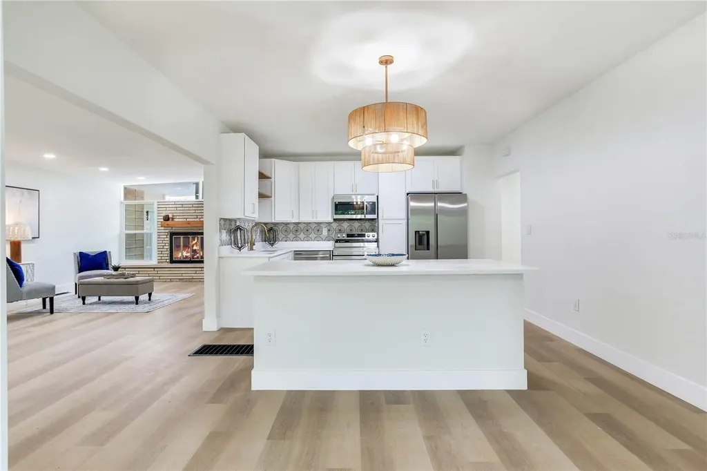 2753 Valencia Drive Sarasota FL 34239
