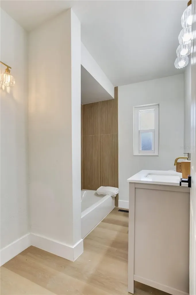 2753 Valencia Drive Sarasota FL 34239