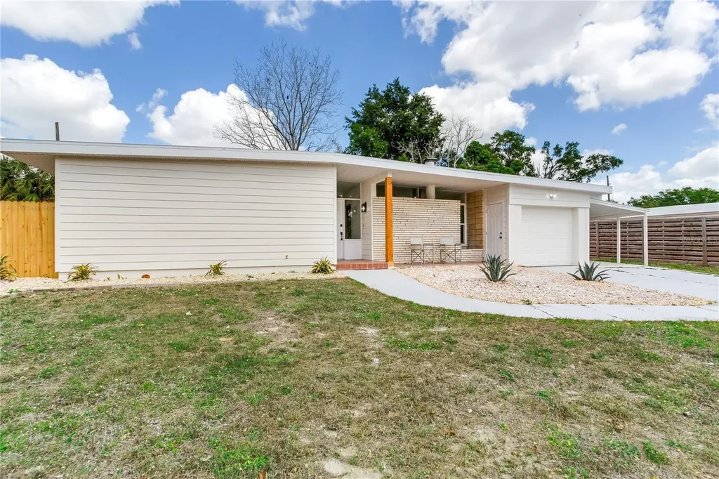 2753 Valencia Drive Sarasota FL 34239