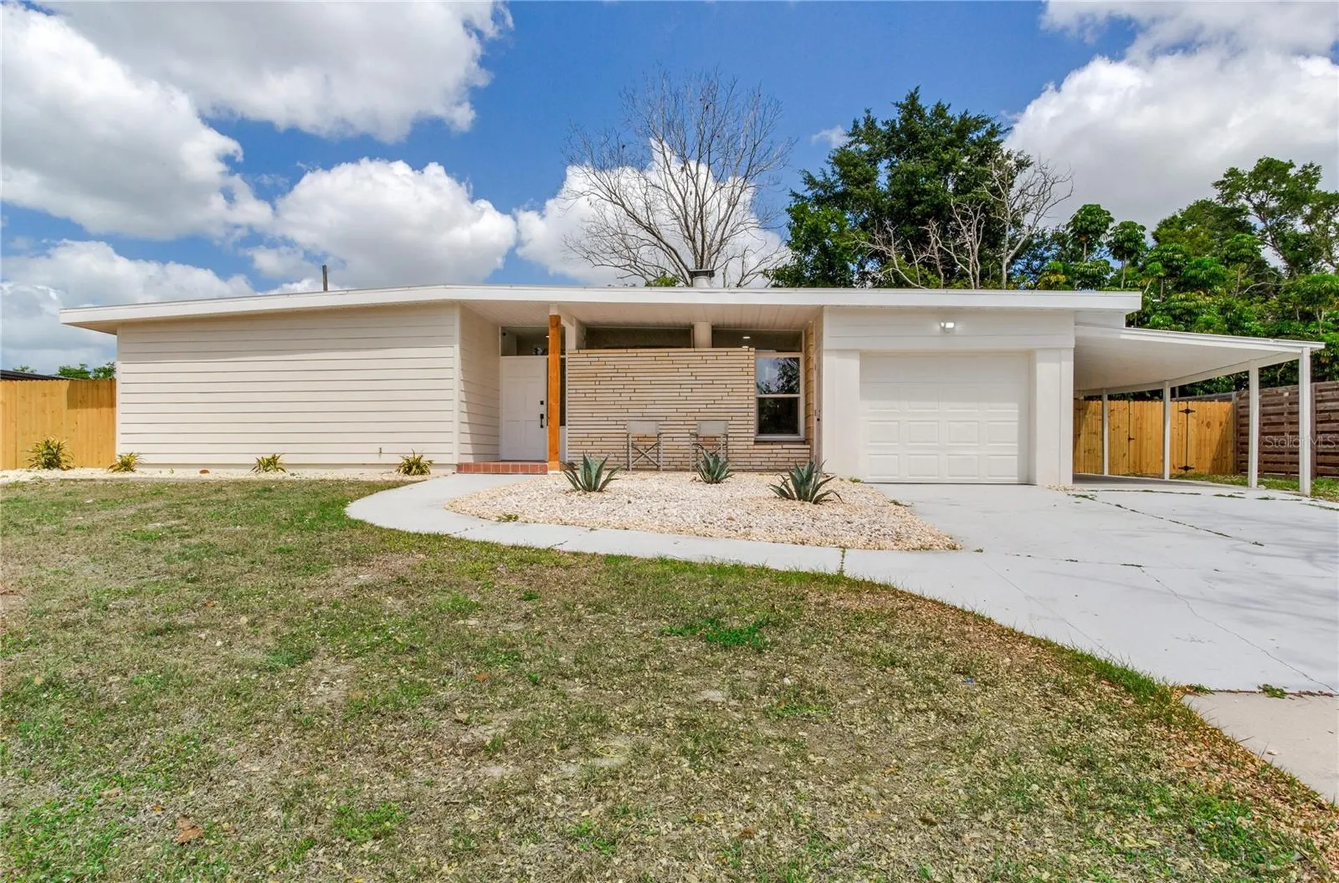 2753 Valencia Drive Sarasota FL 34239