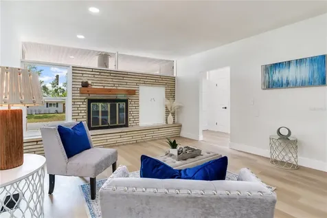 2753 Valencia Drive Sarasota FL 34239