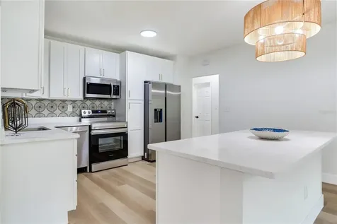 2753 Valencia Drive Sarasota FL 34239