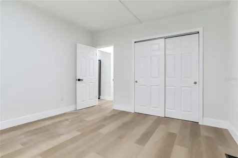 2753 Valencia Drive Sarasota FL 34239
