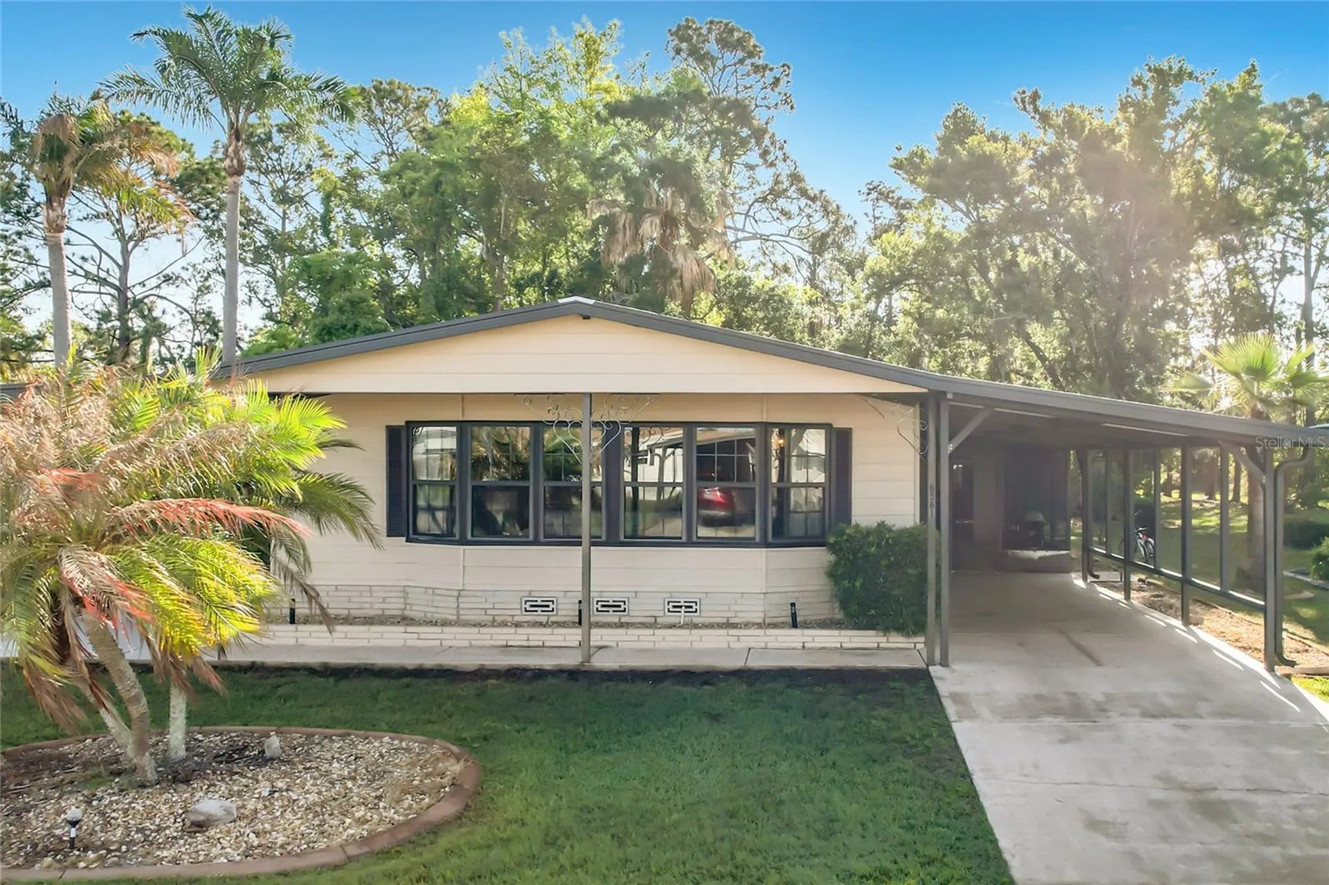 6561 Chinaberry Drive NE Winter Haven FL 33881