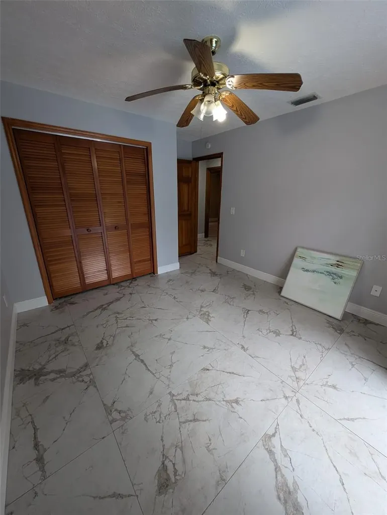 2106 Whitlock Place Dover FL 33527