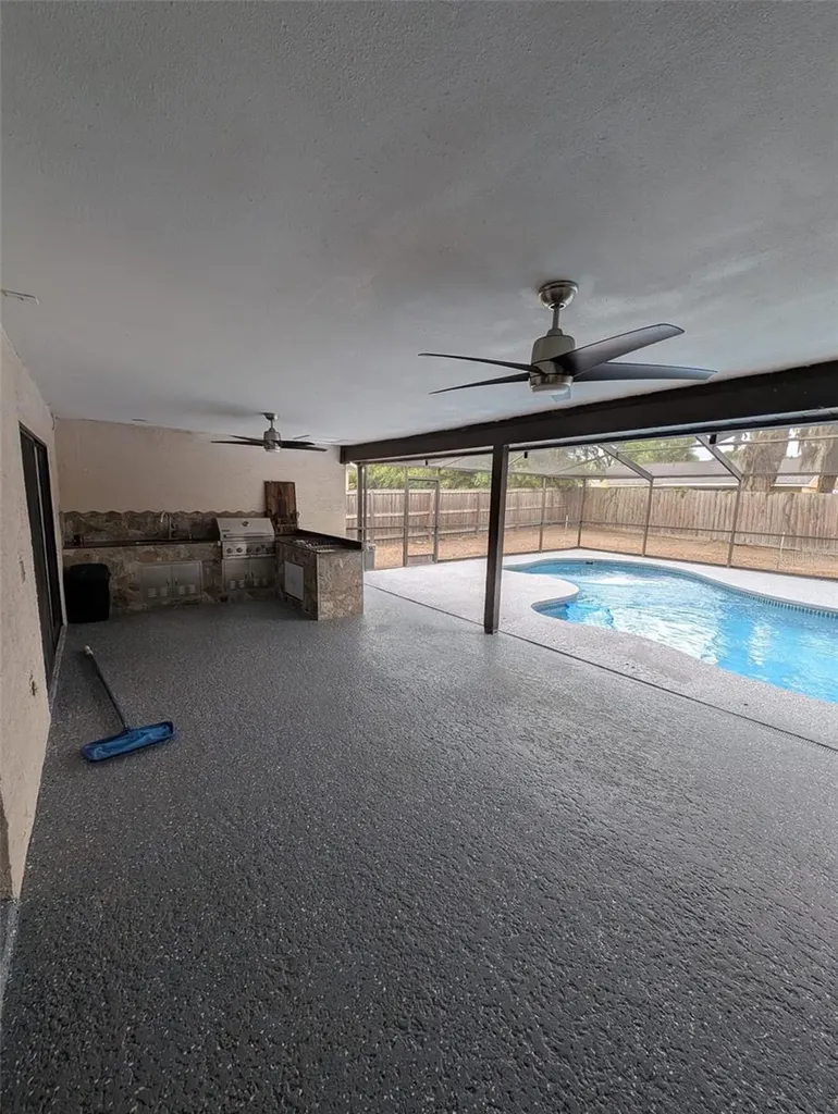 2106 Whitlock Place Dover FL 33527