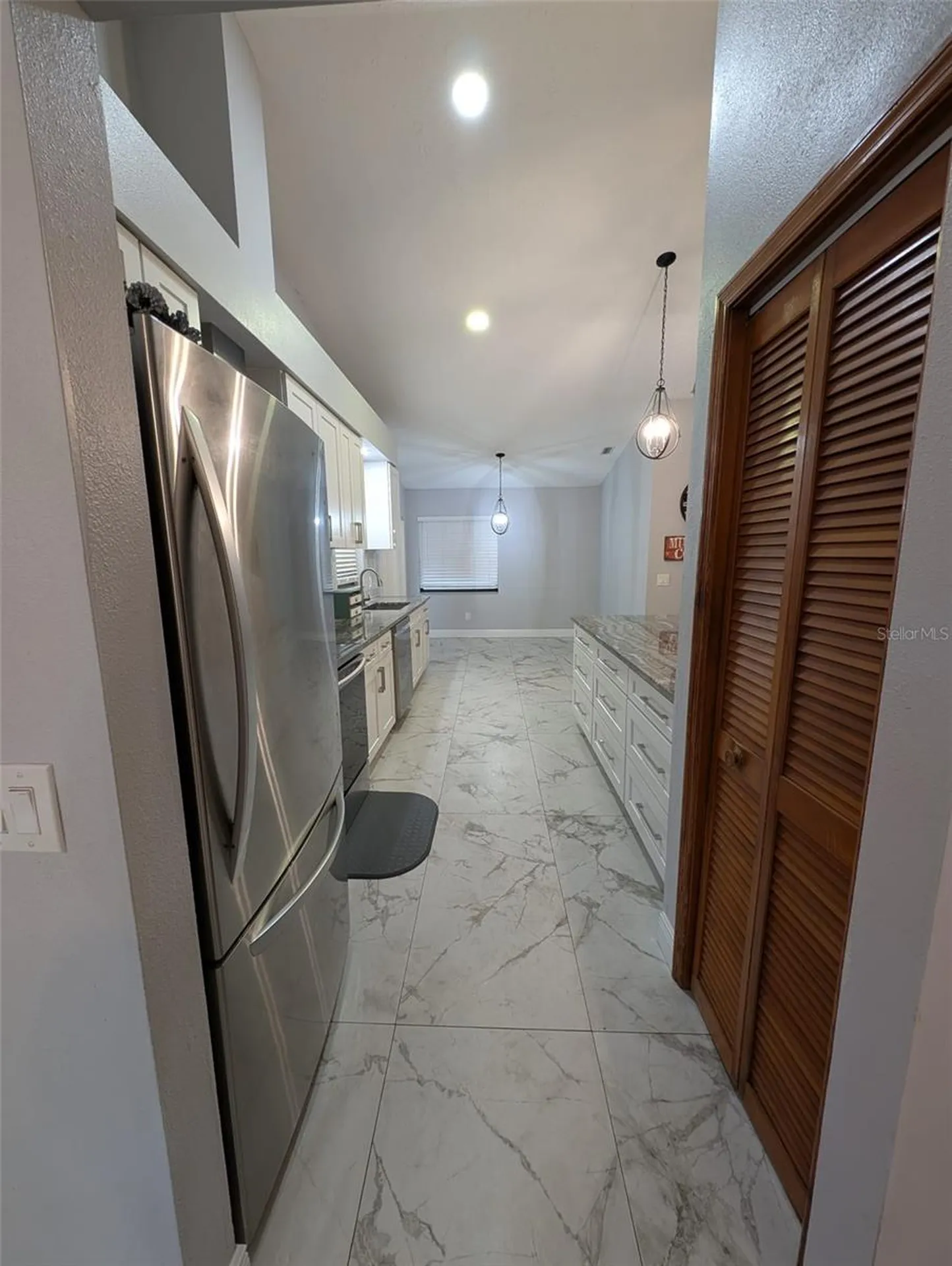 2106 Whitlock Place Dover FL 33527