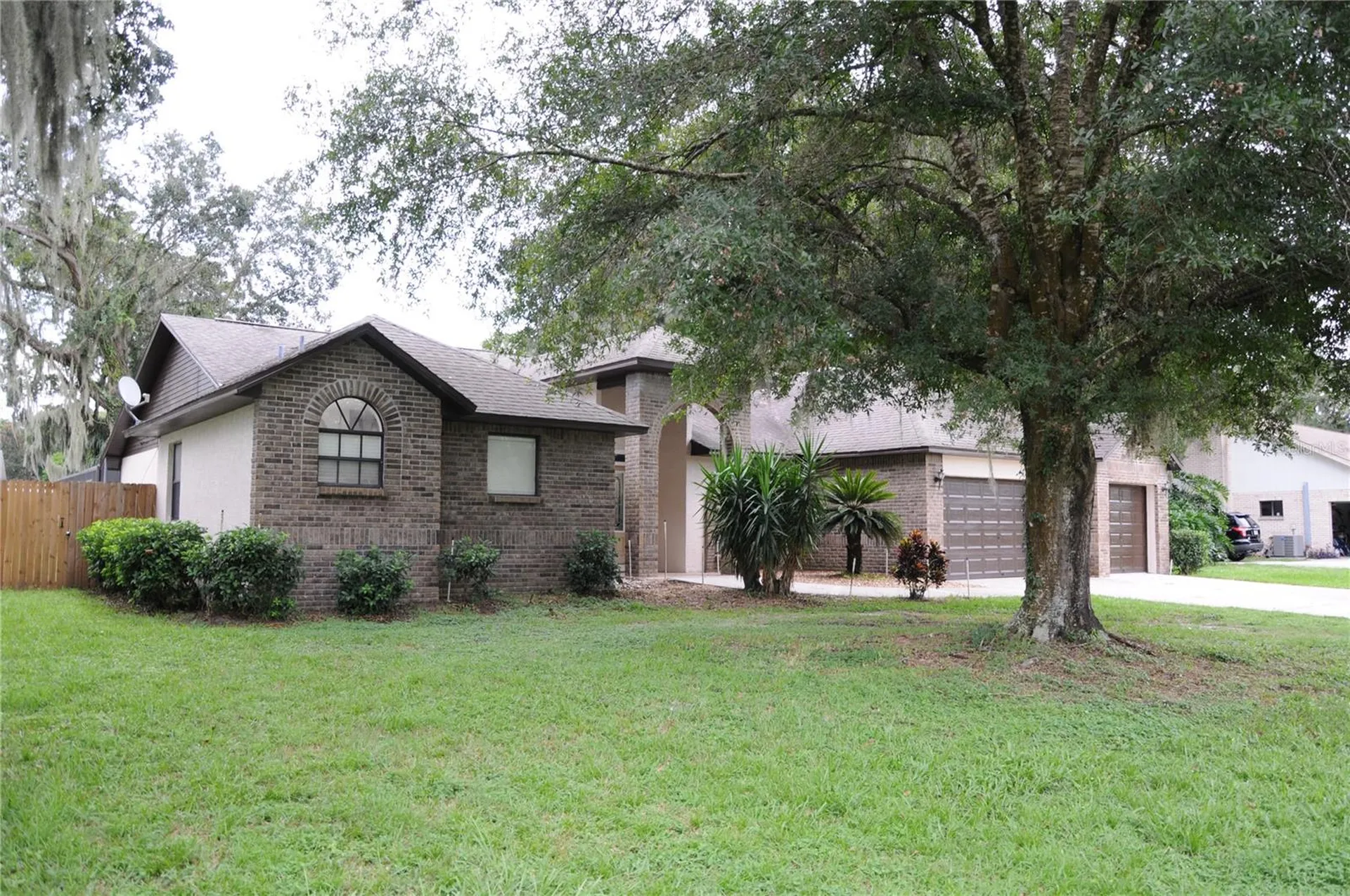 2106 Whitlock Place Dover FL 33527