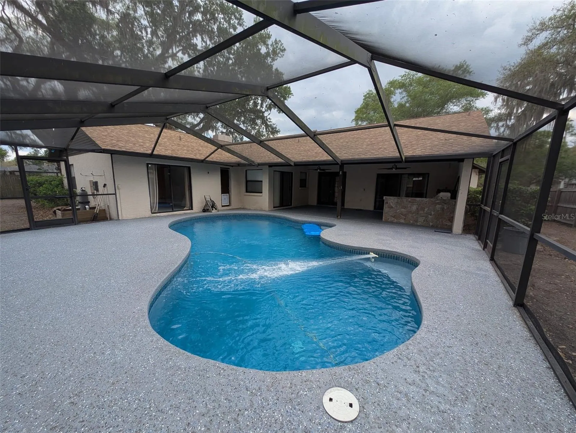 2106 Whitlock Place Dover FL 33527