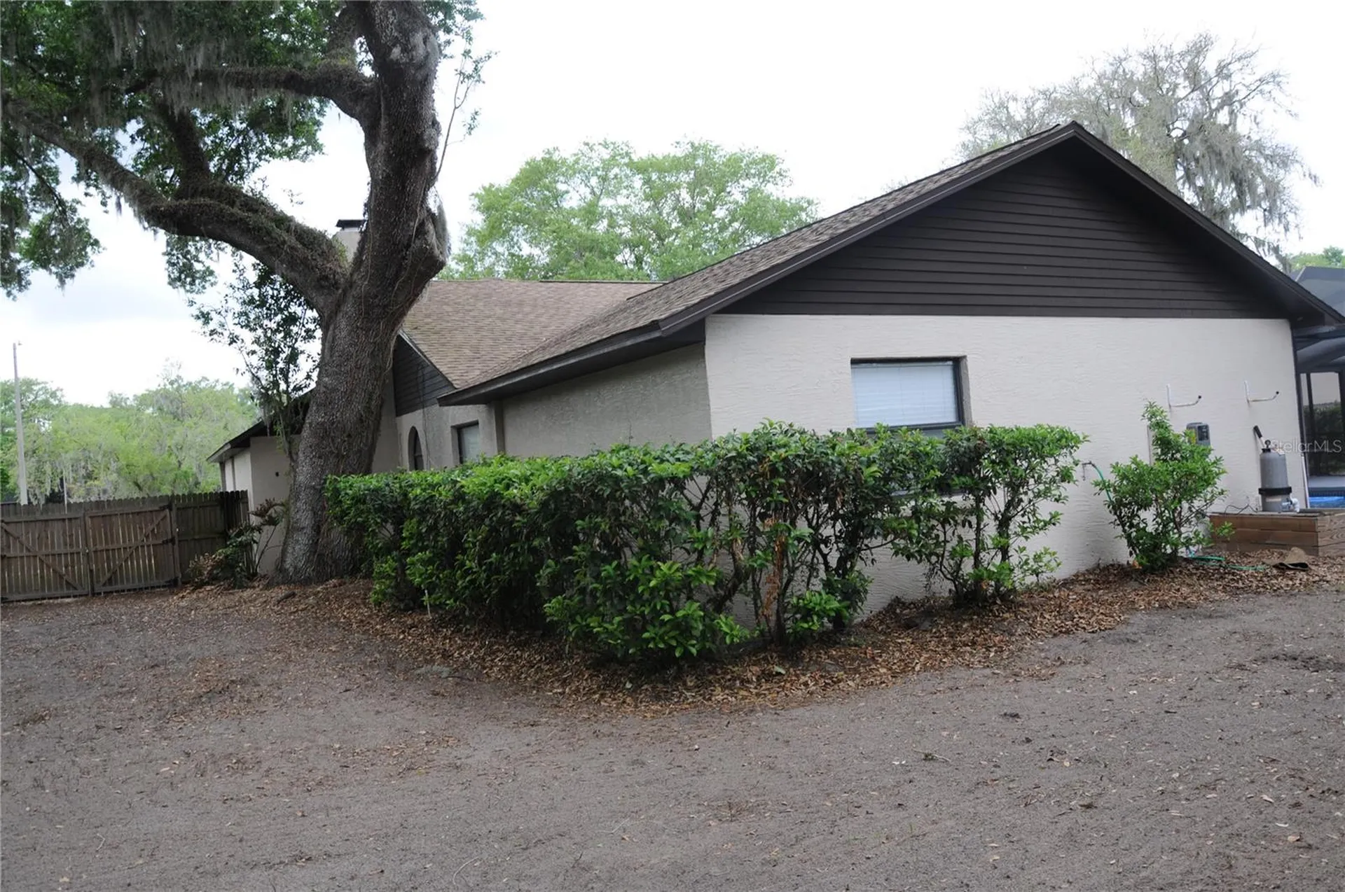 2106 Whitlock Place Dover FL 33527