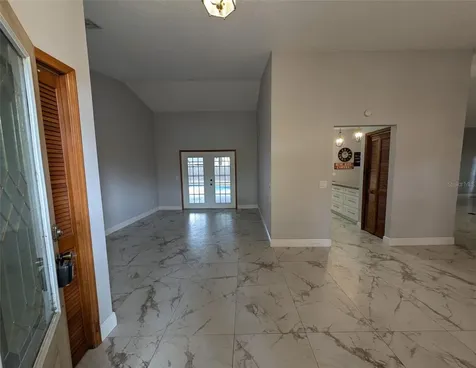 2106 Whitlock Place Dover FL 33527