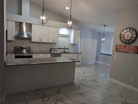 2106 Whitlock Place Dover FL 33527