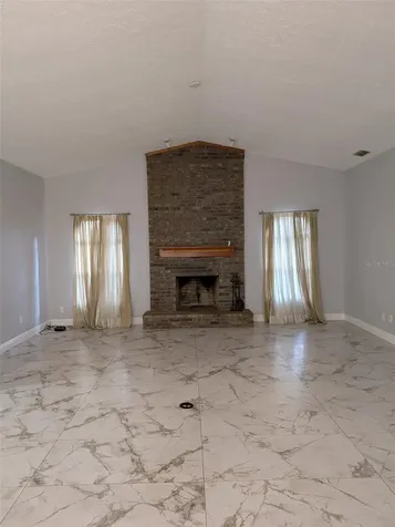 2106 Whitlock Place Dover FL 33527