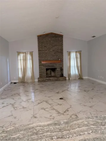 2106 Whitlock Place Dover FL 33527