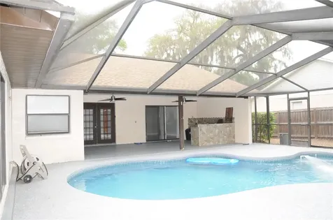 2106 Whitlock Place Dover FL 33527