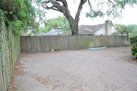2106 Whitlock Place Dover FL 33527