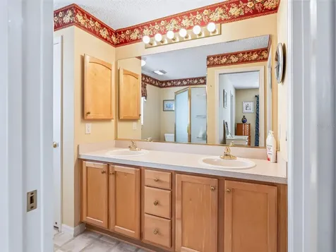17325 SE 91st Lee Avenue The Villages FL 32162