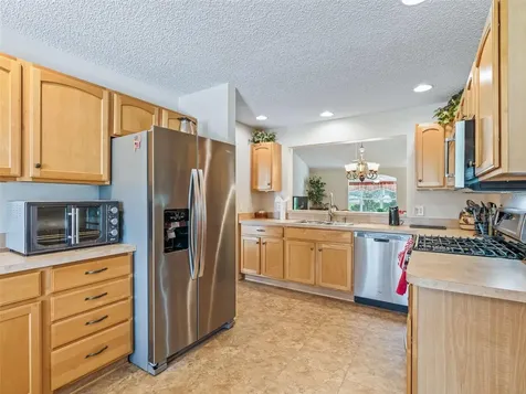 17325 SE 91st Lee Avenue The Villages FL 32162