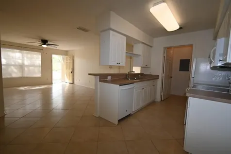36009 Deer Creek Drive Zephyrhills FL 33541
