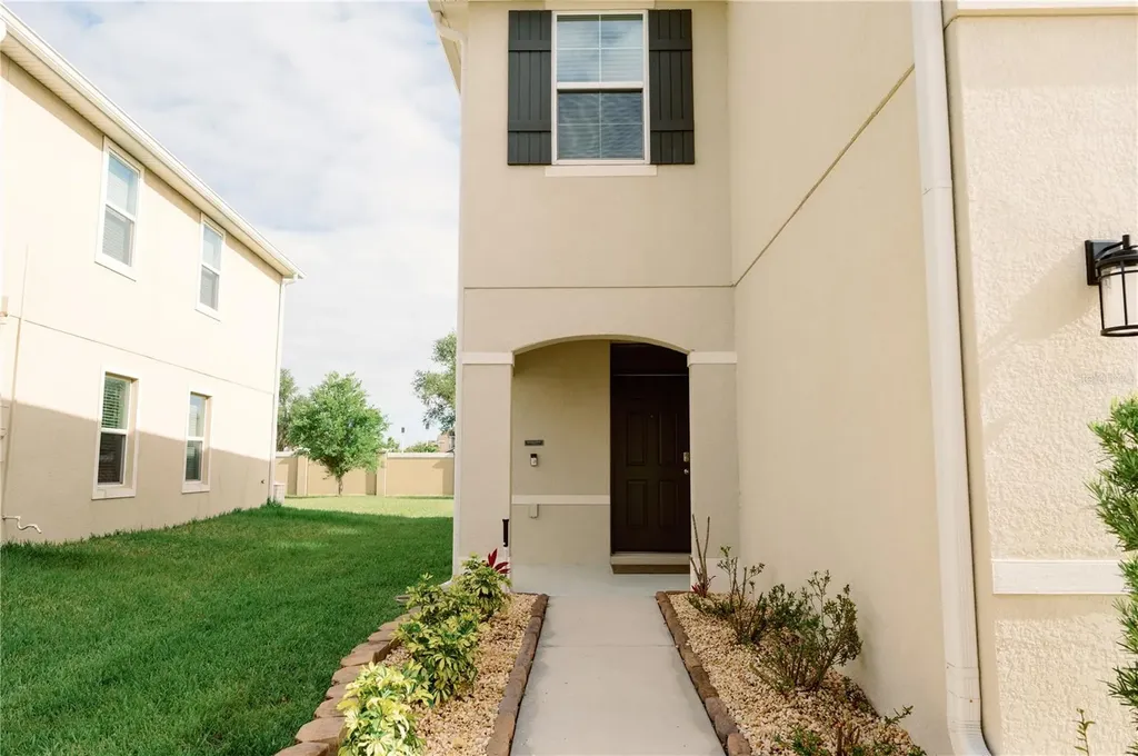 7426 Tuscan Bay Circle Wesley Chapel FL 33545