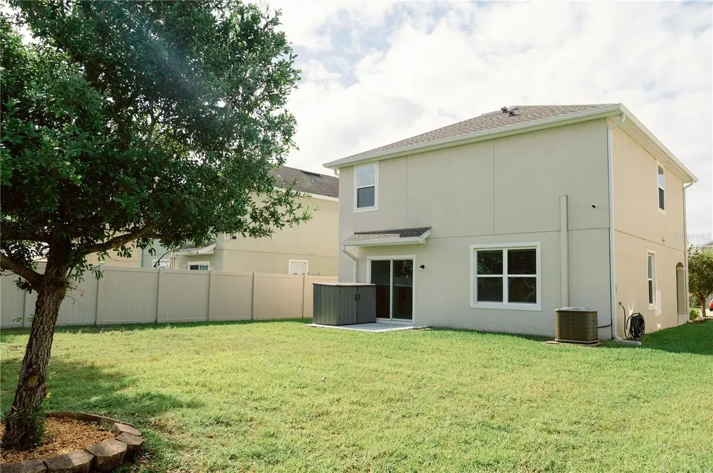 7426 Tuscan Bay Circle Wesley Chapel FL 33545