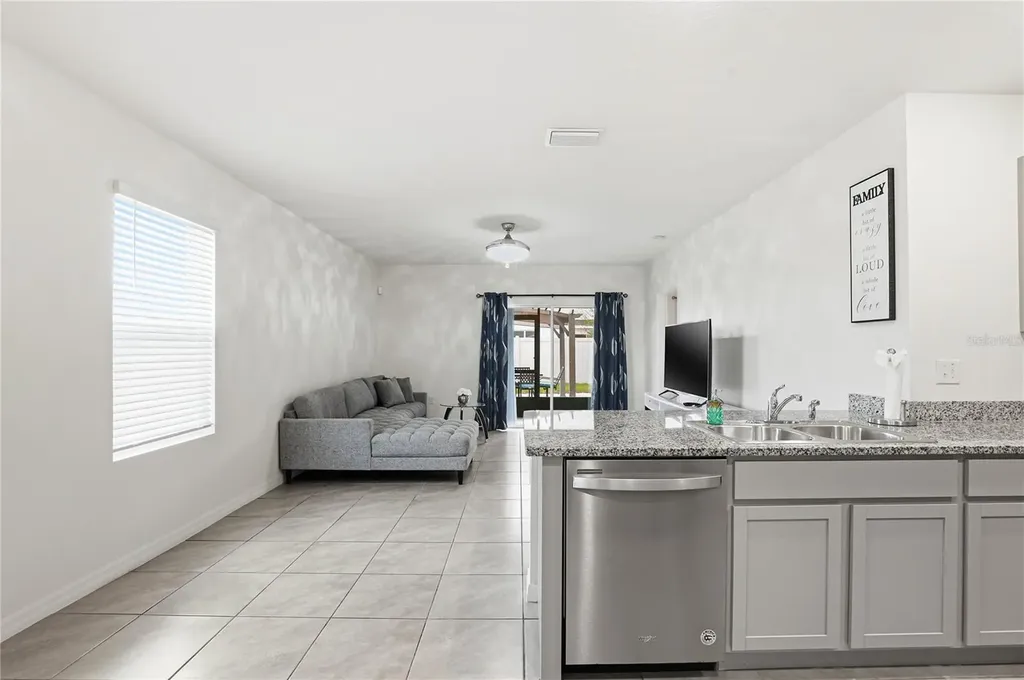 2839 Maiden Grass Isle Wesley Chapel FL 33543