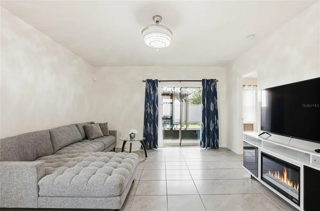 2839 Maiden Grass Isle Wesley Chapel FL 33543