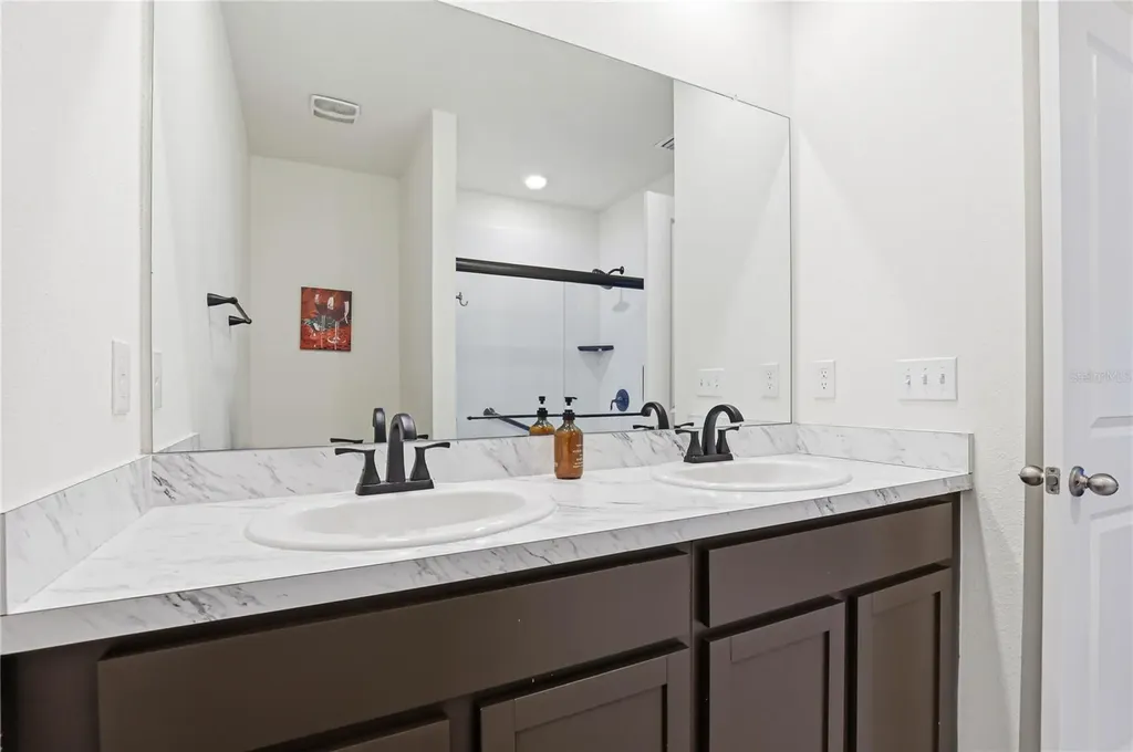 2839 Maiden Grass Isle Wesley Chapel FL 33543