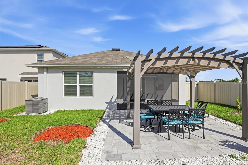 2839 Maiden Grass Isle Wesley Chapel FL 33543