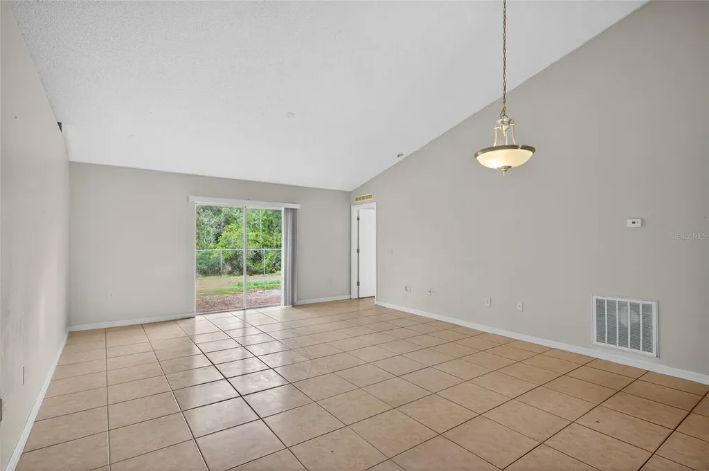 439 Magpie Court Kissimmee FL 34759