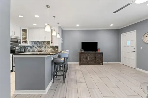 2295 Mexican Way Clearwater FL 33763
