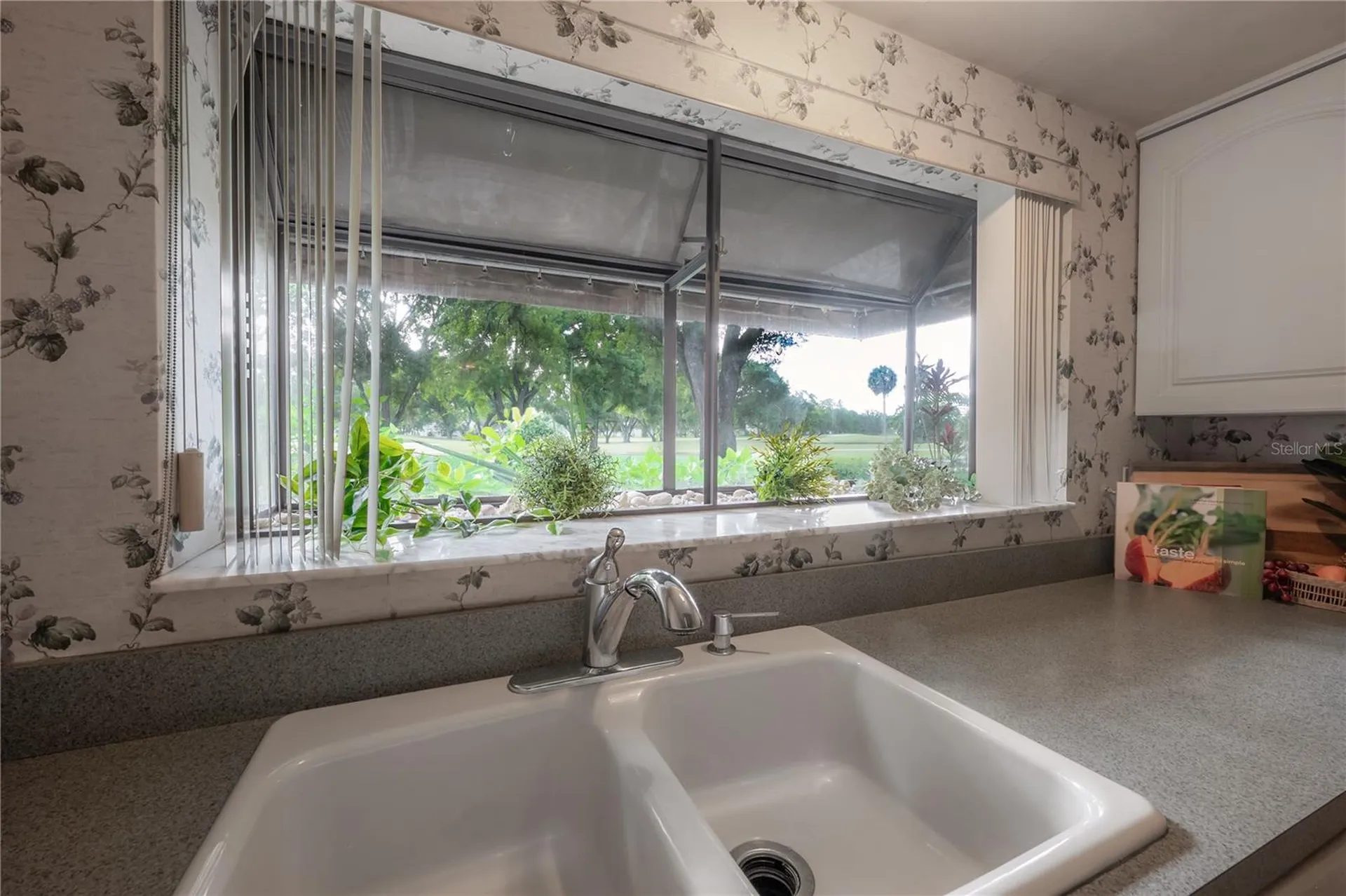 4206 Golf Club Lane Tampa FL 33618