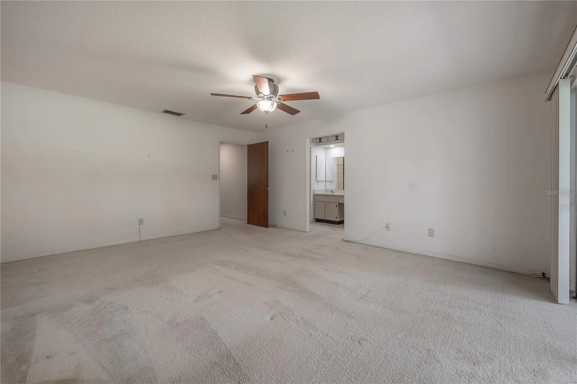 4206 Golf Club Lane Tampa FL 33618