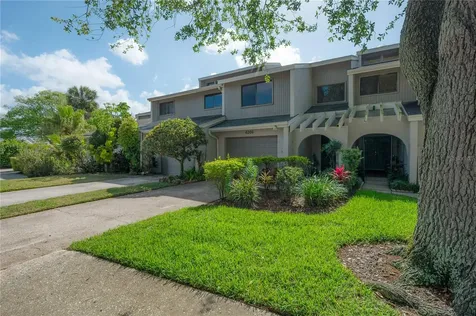 4206 Golf Club Lane Tampa FL 33618