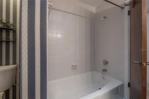 4206 Golf Club Lane Tampa FL 33618