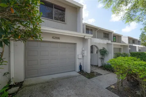 4206 Golf Club Lane Tampa FL 33618