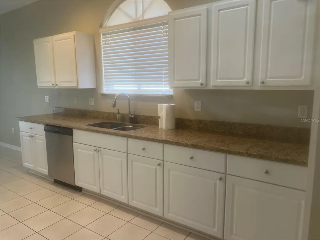 18914 Maisons Drive Lutz FL 33558