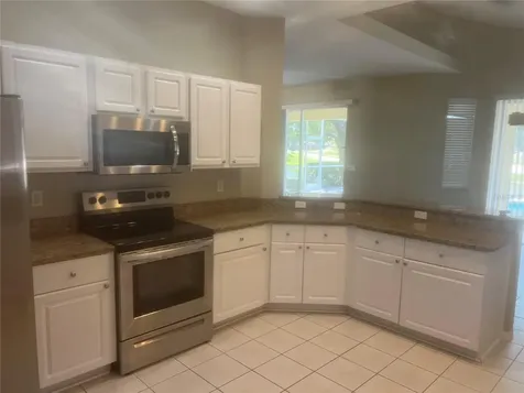 18914 Maisons Drive Lutz FL 33558