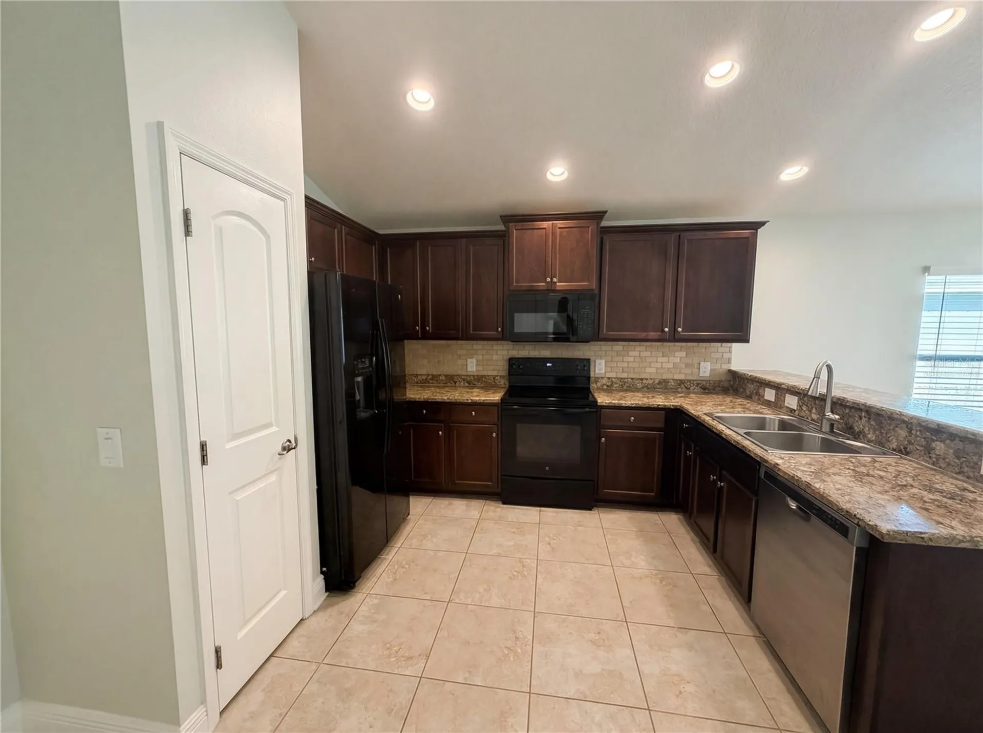 16338 Vine Cliff Avenue Hudson FL 34667