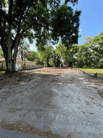 1207 Pine Avenue NW Largo FL 33770