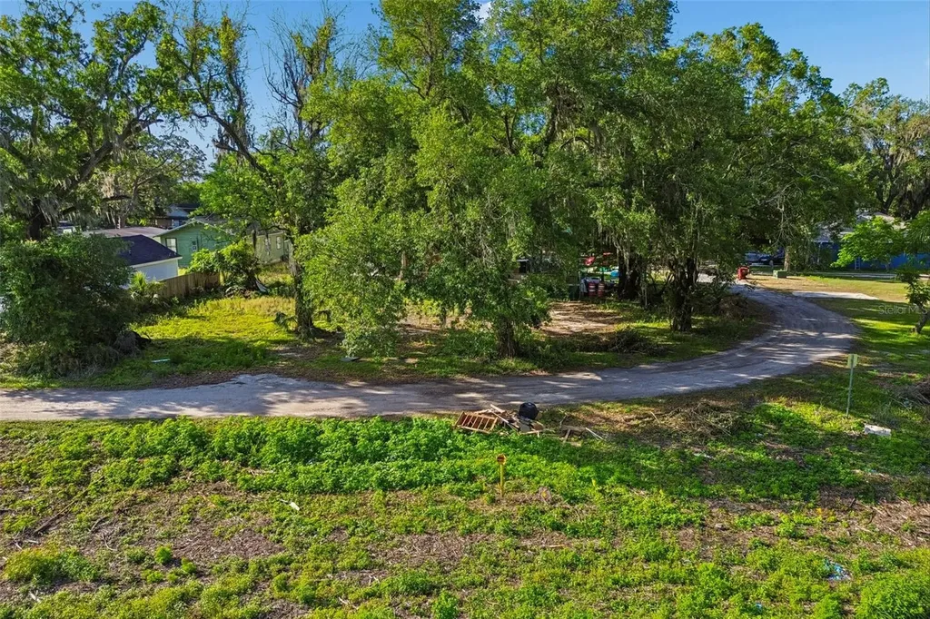 1401 Drane Street SE Plant City FL 33563