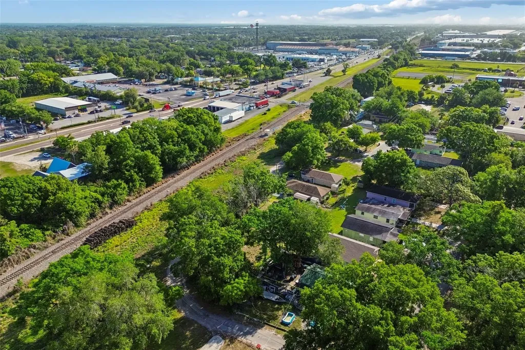 1401 Drane Street SE Plant City FL 33563