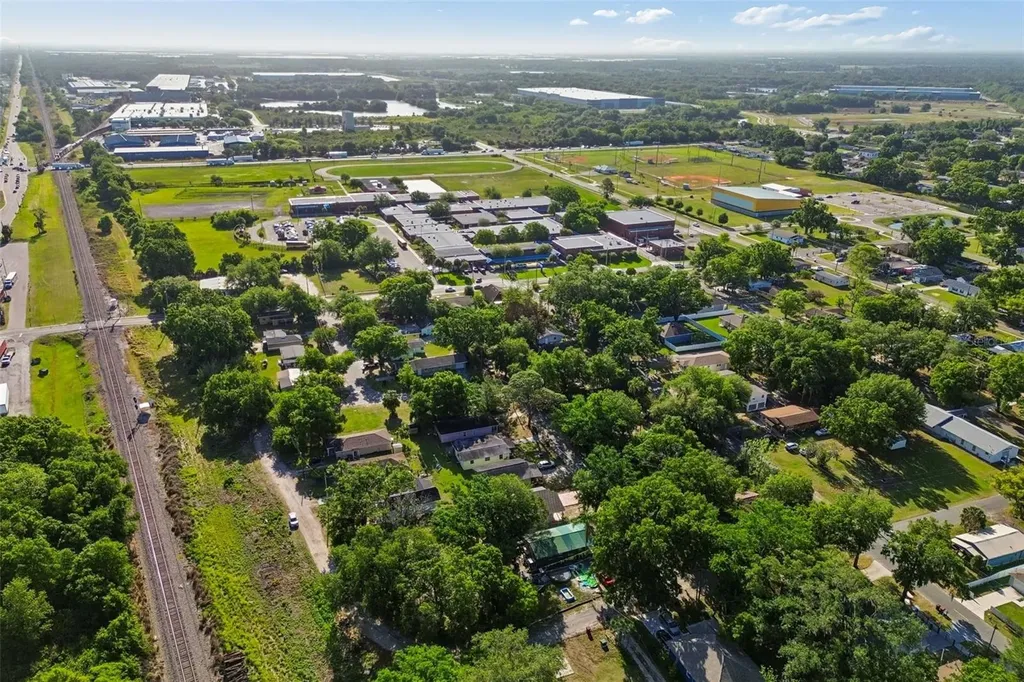 1401 Drane Street SE Plant City FL 33563