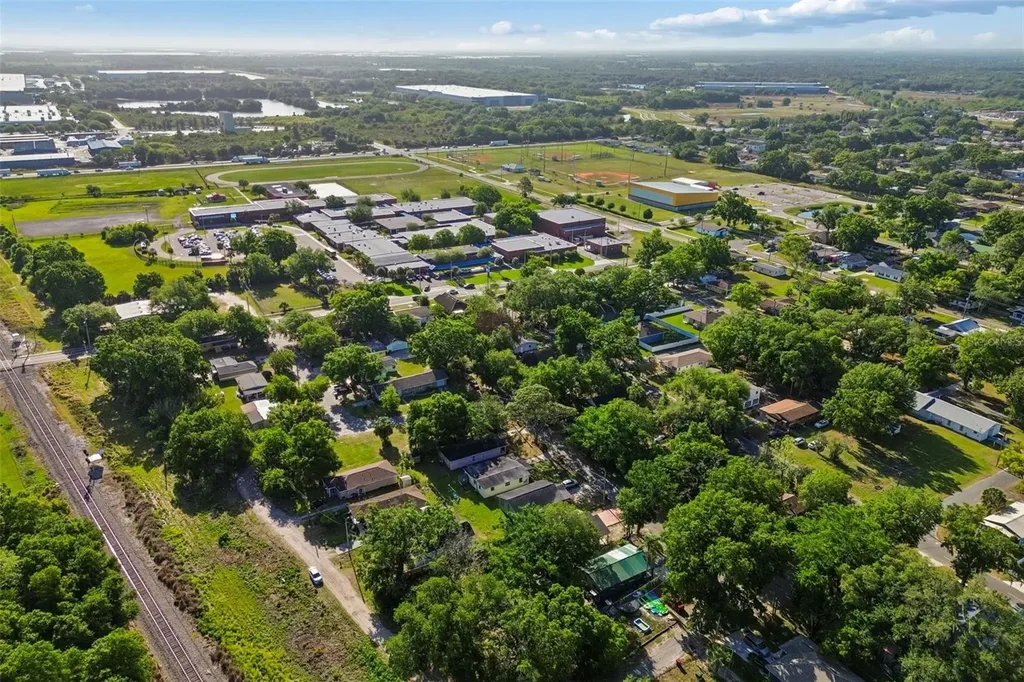 1401 Drane Street SE Plant City FL 33563