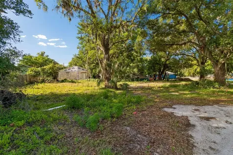 1401 Drane Street SE Plant City FL 33563
