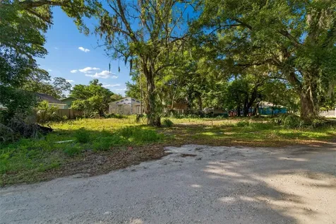 1401 Drane Street SE Plant City FL 33563