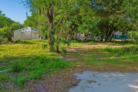 1401 Drane Street SE Plant City FL 33563