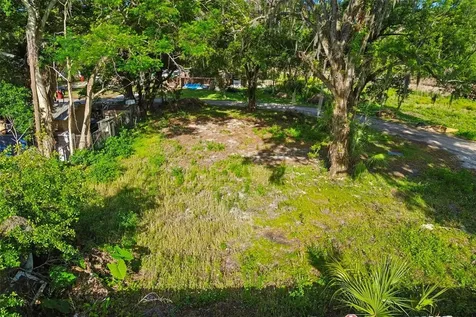 1401 Drane Street SE Plant City FL 33563