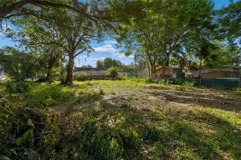 1401 Drane Street SE Plant City FL 33563